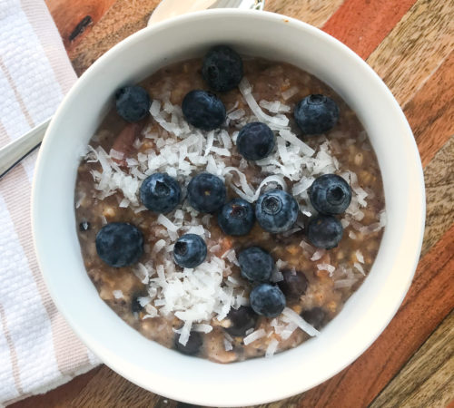 Slow Cooker Blueberry and Banana Oatmeal